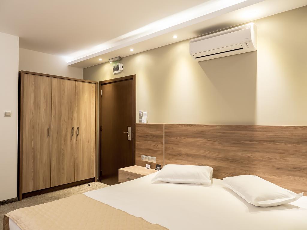 סופיה Hotel Calipso Hotel מראה חיצוני תמונה
